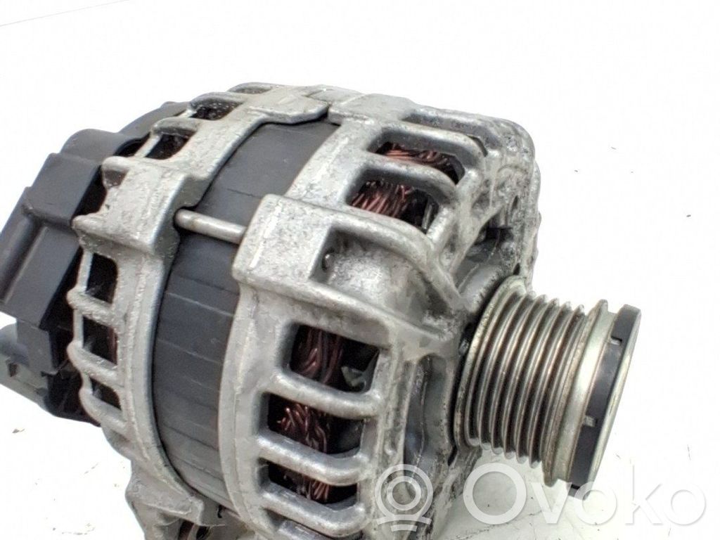 Alternator   04C903023C