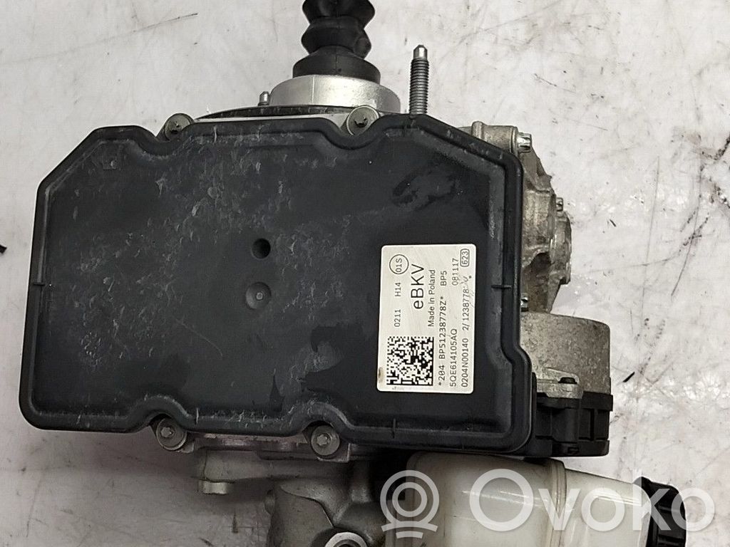 Volkswagen Golf VII Servofrână 