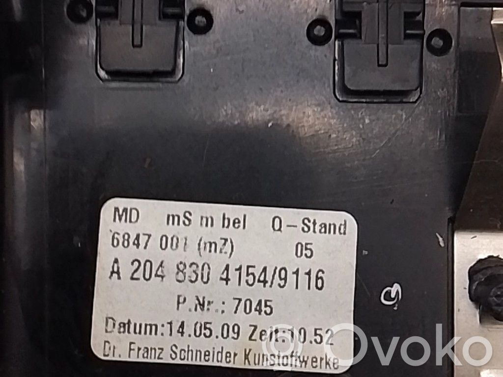 Mercedes-Benz C W203 Dysze / Kratki środkowego nawiewu deski rozdzielczej 