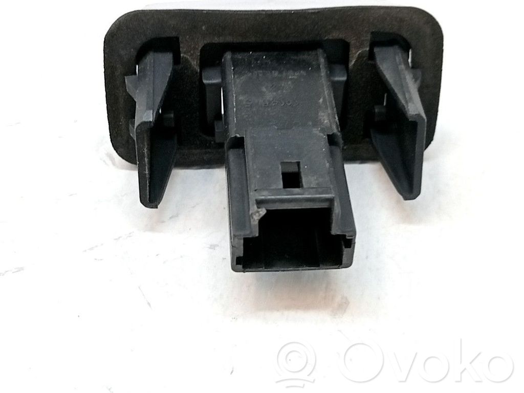 Chevrolet Combo Lampă număr 