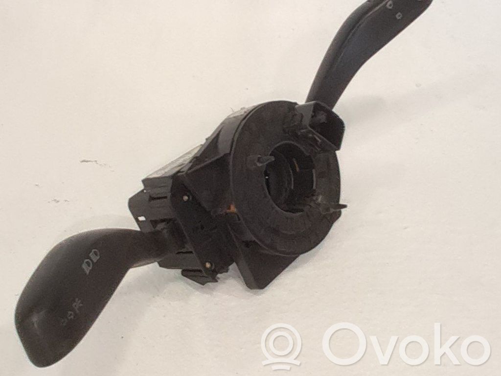 Seat Ibiza III (6L) Pulsanti/interruttori sul volante