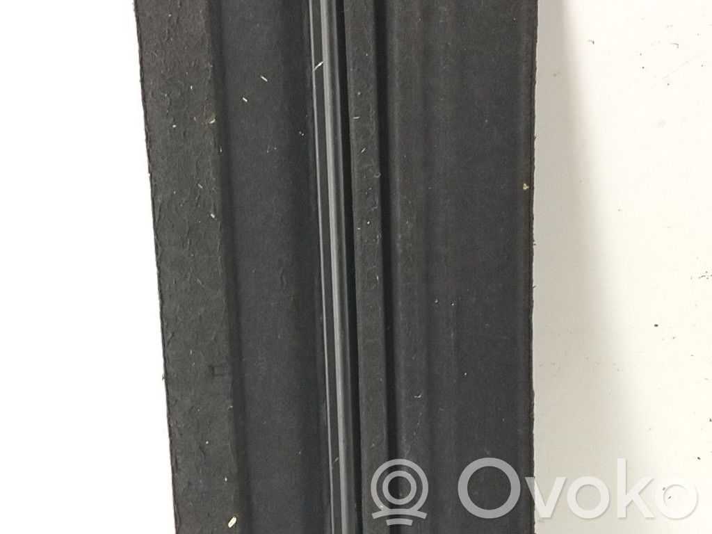 Tavarahyllyn kansi   8794WW