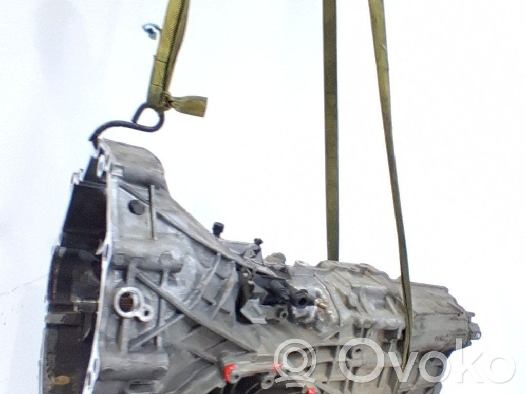 Manualna 5-biegowa skrzynia biegów   HCF,1E300047LX