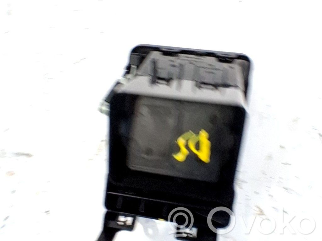 Volkswagen Touran I Ramă grilă ventilație bord