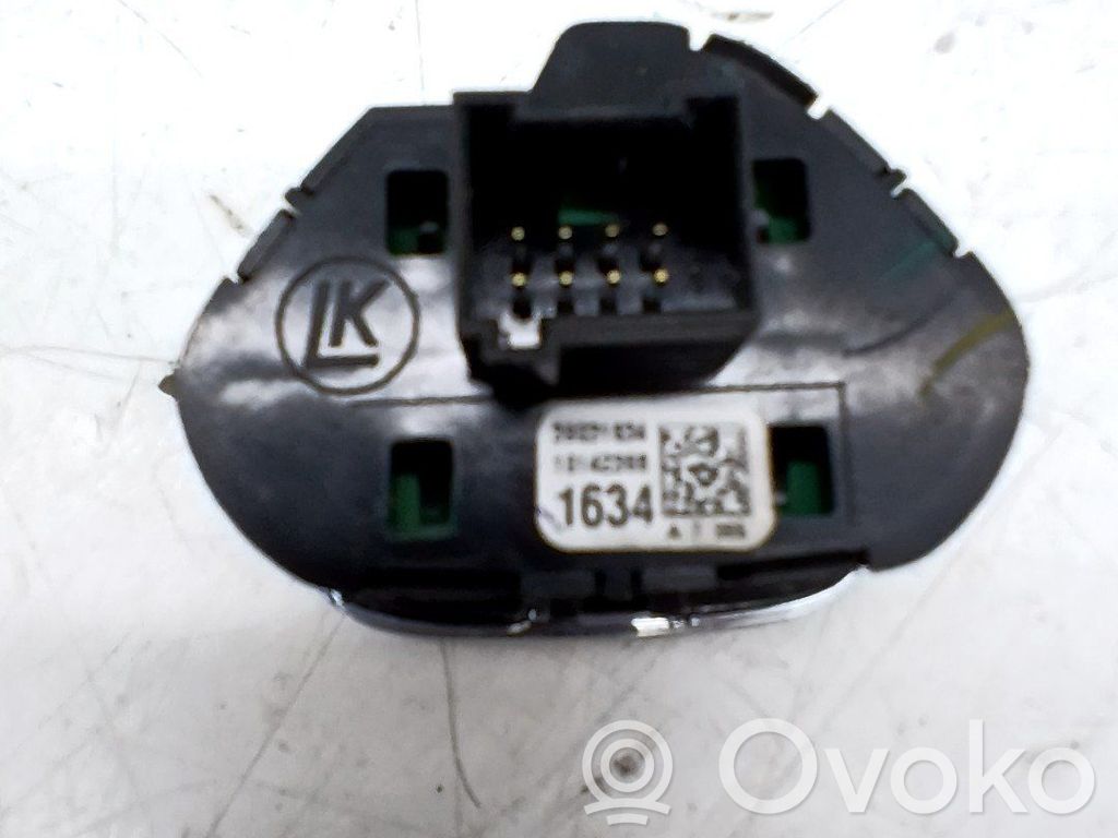 Hätävilkkujen kytkin   39149275
