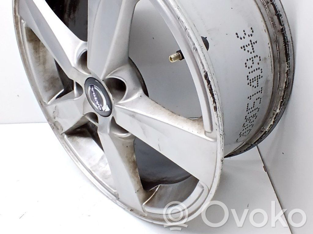 Volvo V40 Cross country Cerchioni in lega leggera R24
