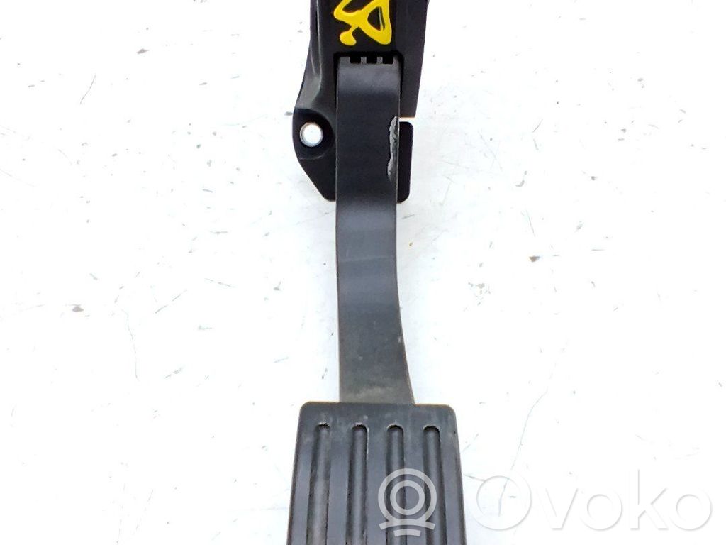 Volvo V40 Cross country Pedale dell’acceleratore