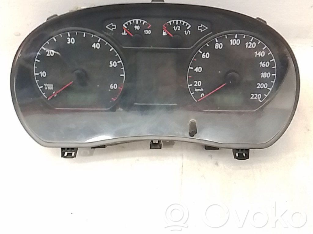 Volkswagen Polo Vitezometru (grup de instrumente) 