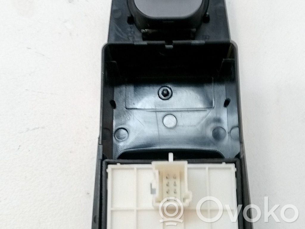 Comutator comandă geamuri electrice   1693396880