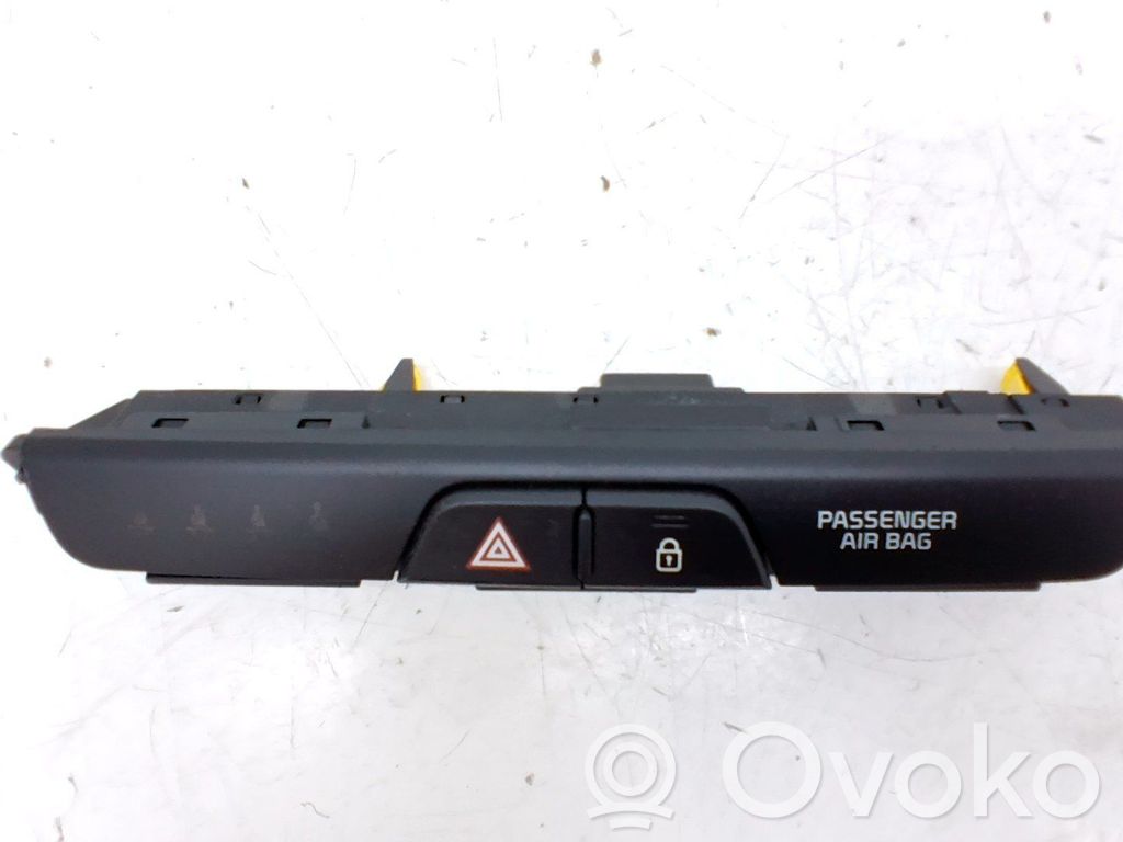Botón interruptor de luz de peligro   93790H8010WK