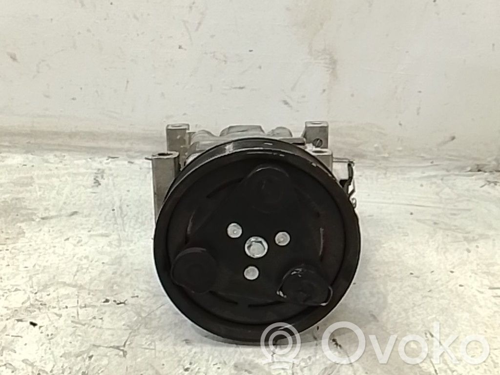 Ilmastointilaitteen kompressorin pumppu (A/C)   GAM661K00