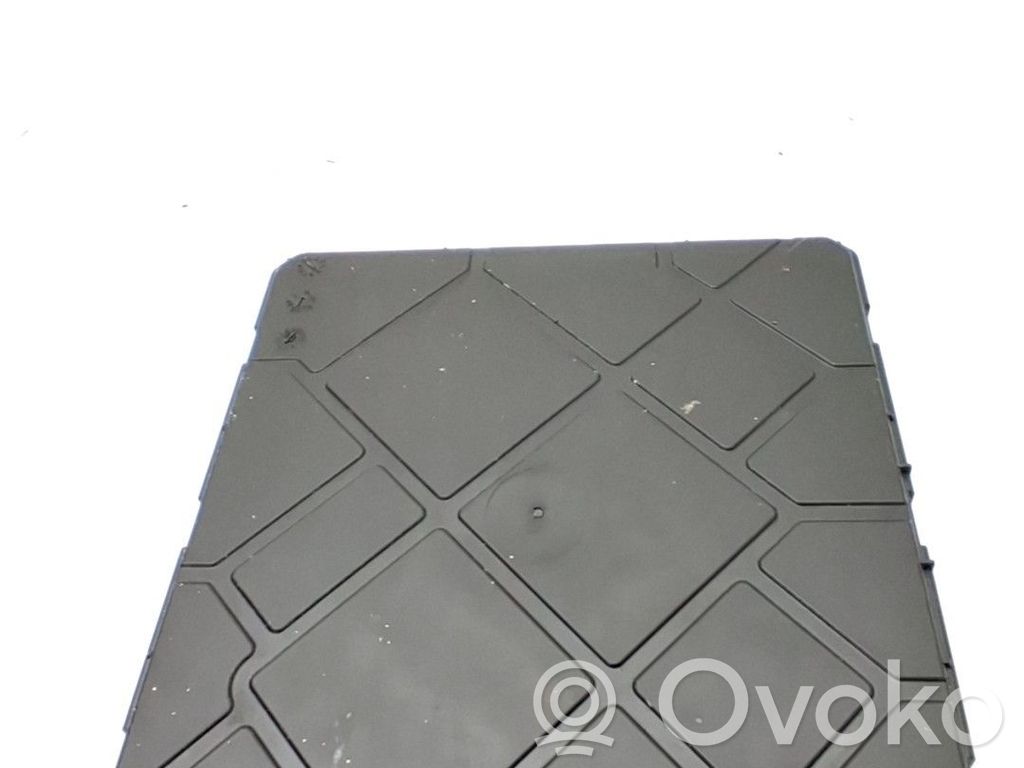 Unidad de control/módulo de carrocería central   2Q0937089A