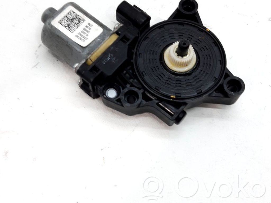 Hyundai i20 Active Motor del regulador de la ventanilla de la puerta delantera