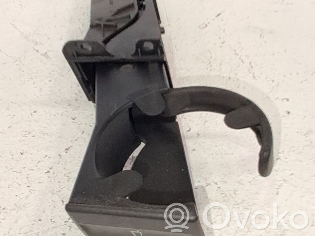 Porte-gobelet   1329146,4S71A13564AB33M4