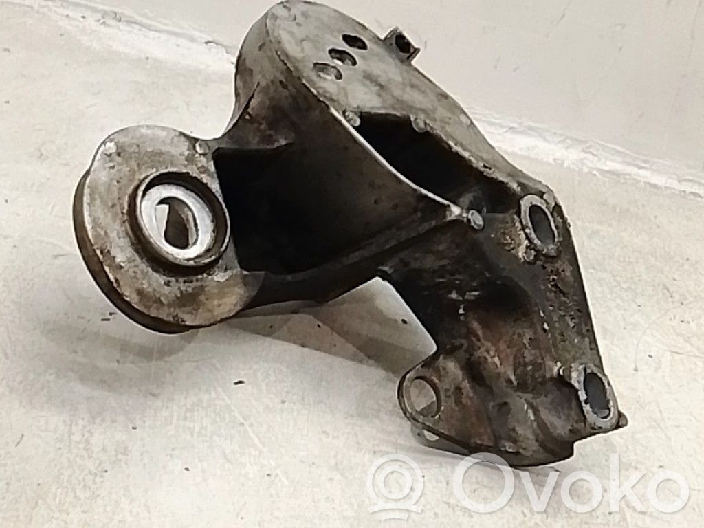 Audi A6 S6 C7 4G Moottorin kiinnikekorvake 