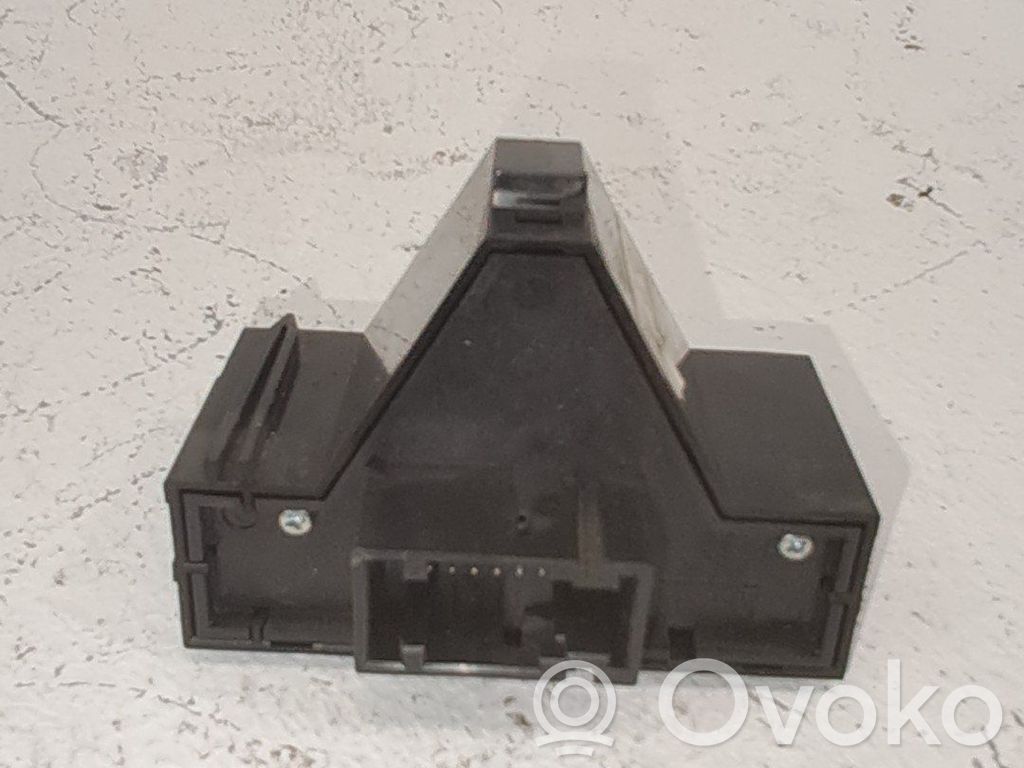 Schalter Warnblinkanlage   13189800