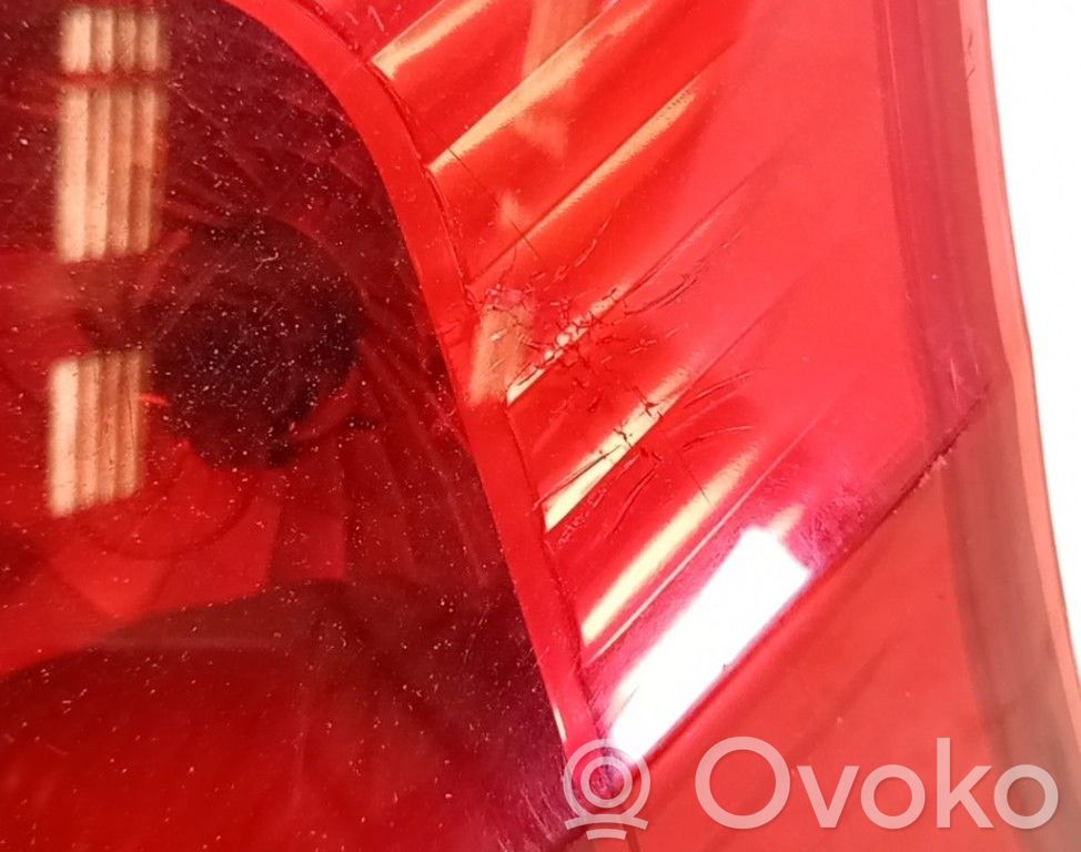 Toyota Yaris Takavalon polttimo 