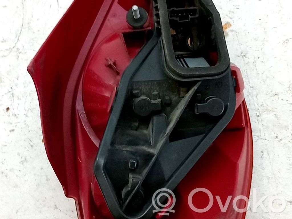 Peugeot 207 Lampada fanale posteriore 