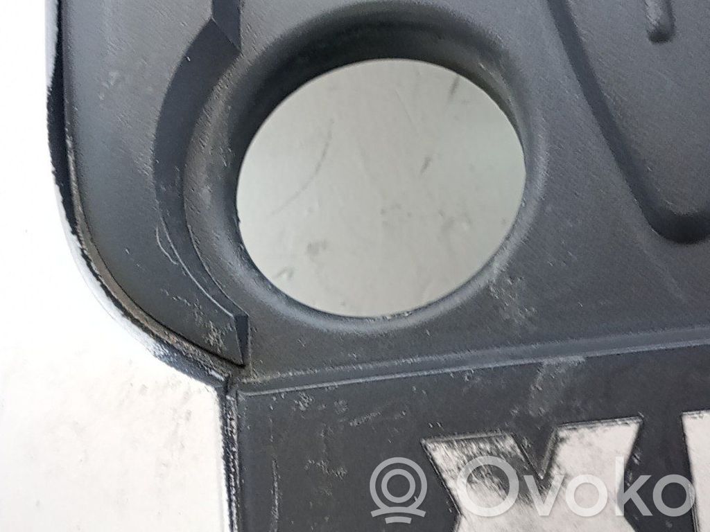 Cubierta del motor (embellecedor)   6650190505