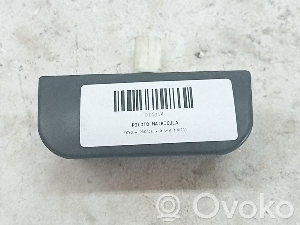 Toyota Proace Éclairage de plaque d'immatriculation