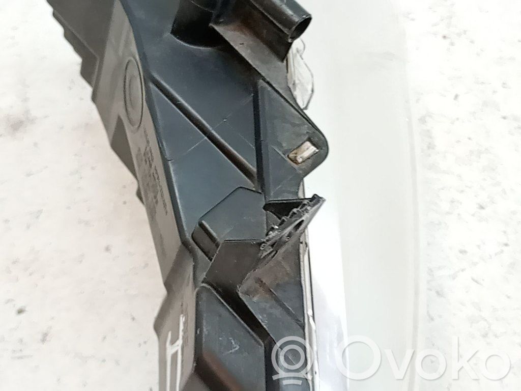 Etusumuvalo   LR077888