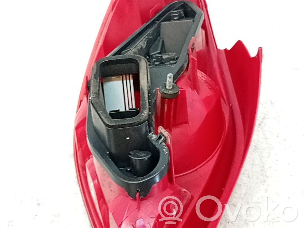Peugeot 207 Lampada fanale posteriore 