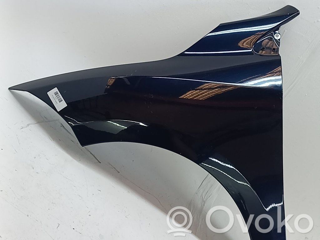 Aleta delantera   631011470R
