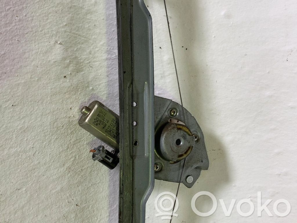 Regulador de ventanilla eléctrico de puerta delantera   8200733828