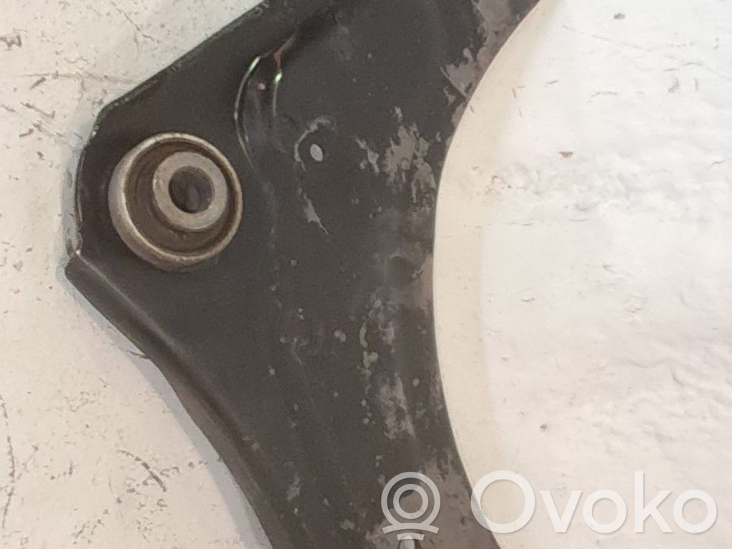 Renault Megane III Basculă inferioară față 