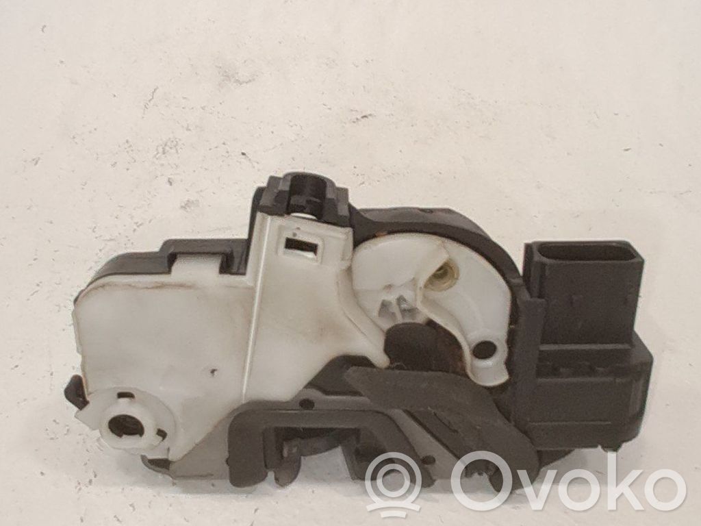 Opel Astra J Încuietoare ușă față