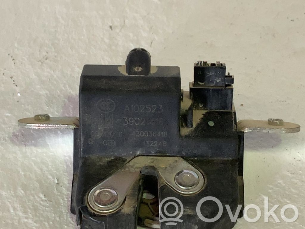 Opel Corsa E Încuietoare portbagaj 