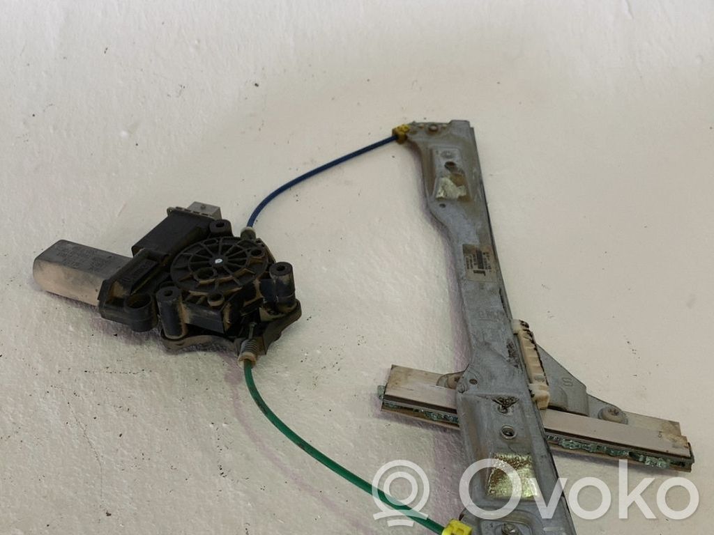 Regulador de ventanilla eléctrico de puerta delantera   13447038