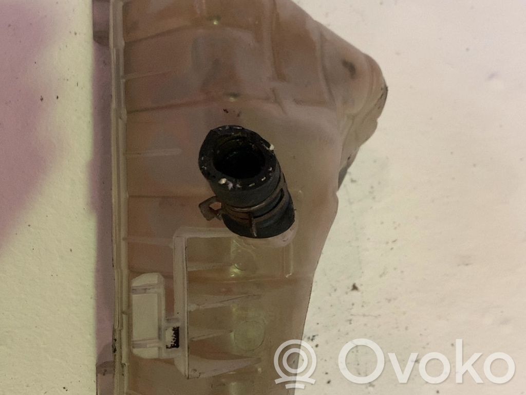 Renault Kangoo I Serbatoio di compensazione del liquido refrigerante/vaschetta