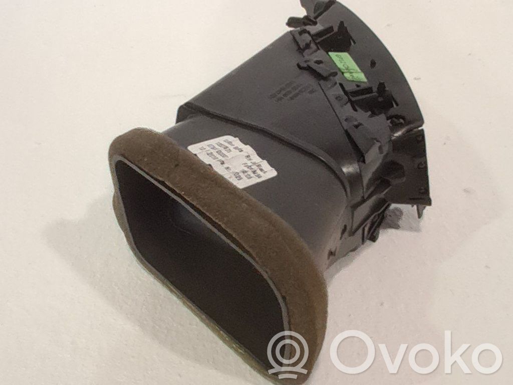 Opel Astra J Copertura griglia di ventilazione cruscotto 