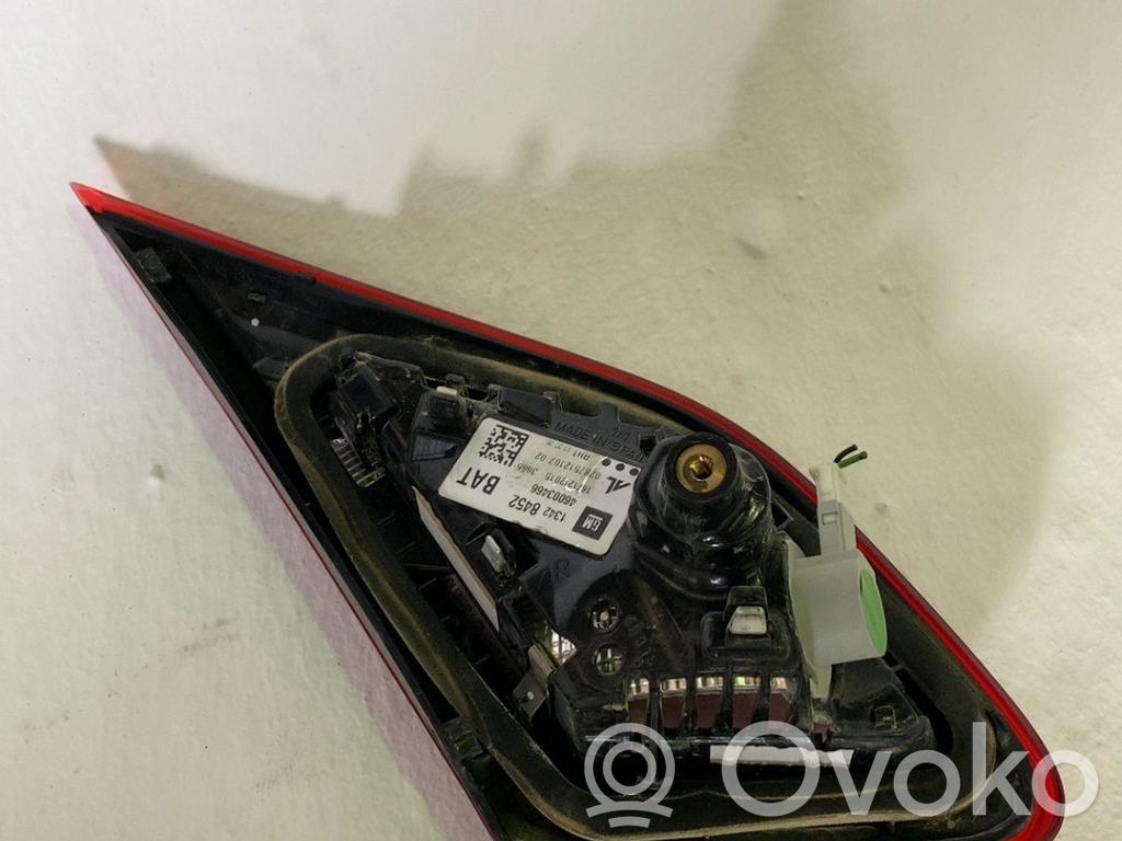 Opel Corsa E Żarówka lampy tylnej 