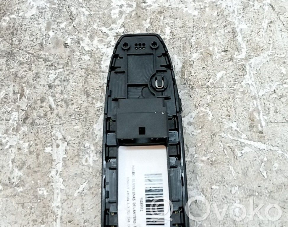 Renault Arkana Interruttore di controllo dell’alzacristalli elettrico