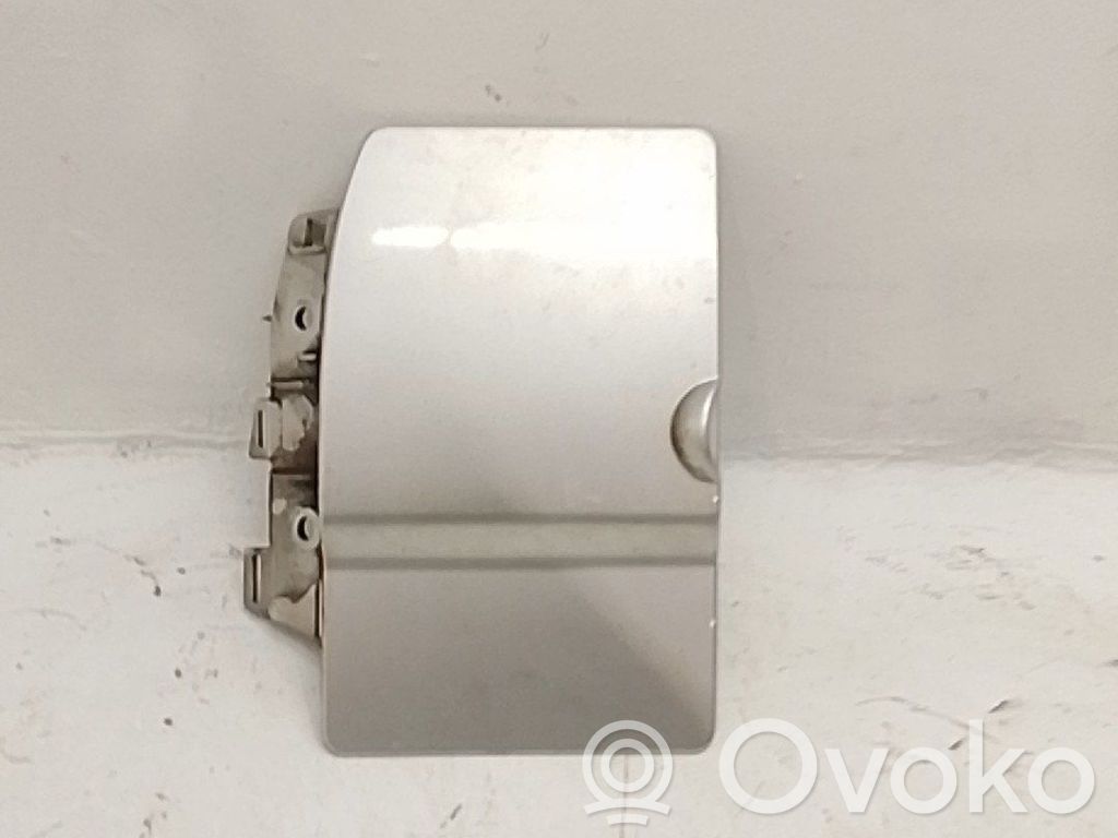 Nissan Primastar Sportello del serbatoio del carburante