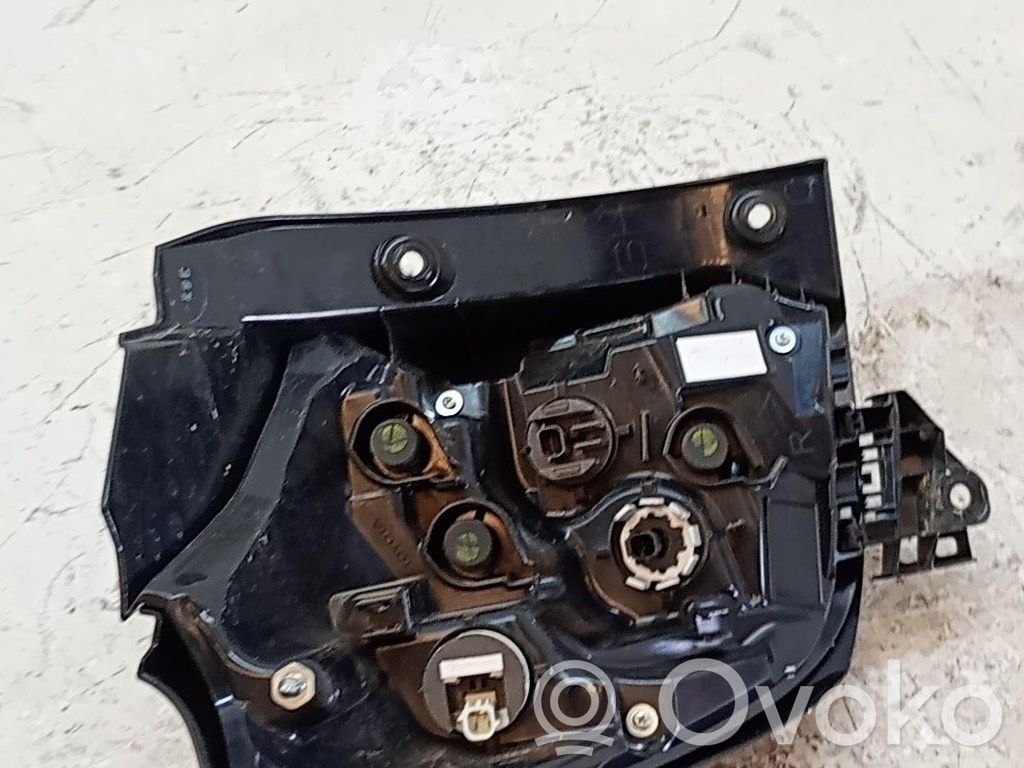 Toyota Yaris Bec lampă spate 