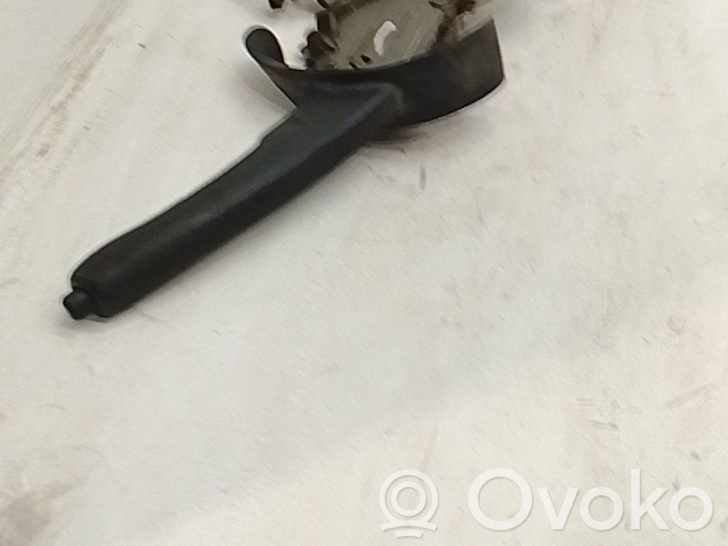 Nissan Terrano Käsijarrun vapautuskahva