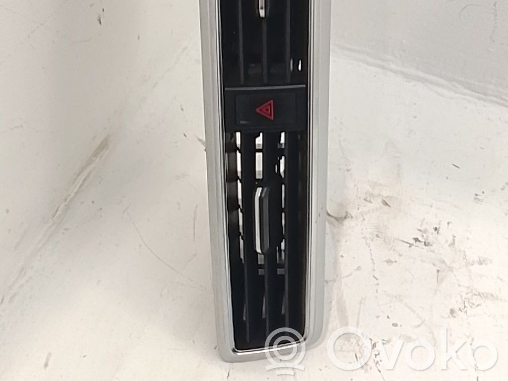 Grilă ventilație centrală   10563702
