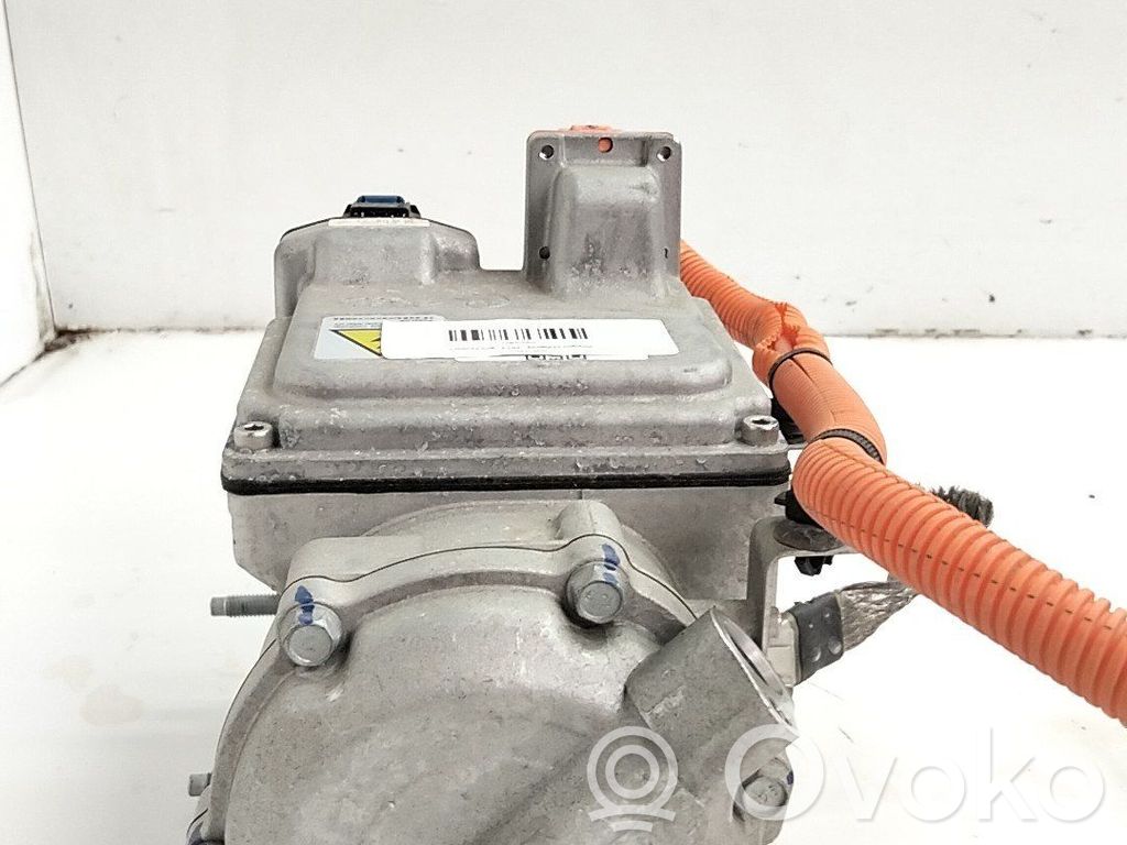 BMW 4 F36 Gran coupe Compressore aria condizionata (A/C) (pompa) 