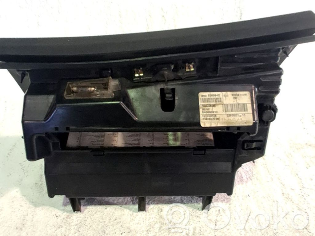 BMW X5 E53 Handschuhfach 