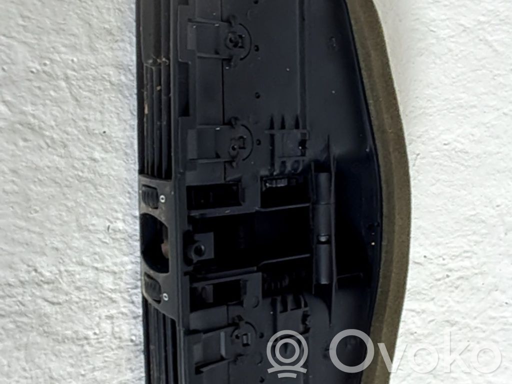 Garniture, panneau de grille d'aération   64226910734