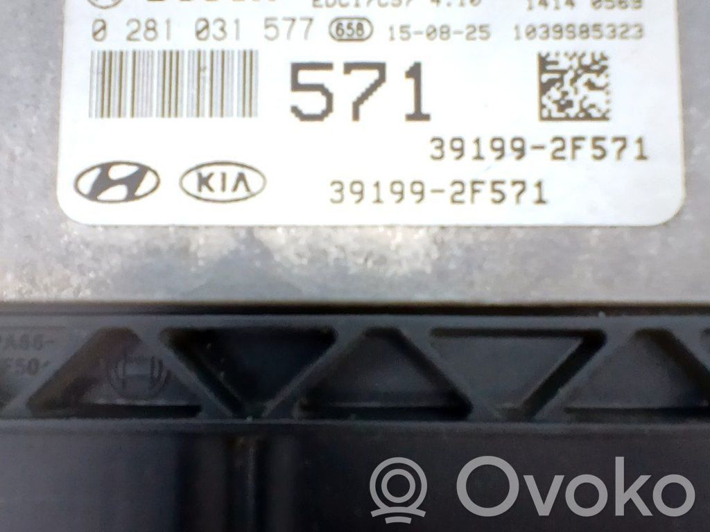 Hyundai Tucson TL Unitate control motor/modul ECU 