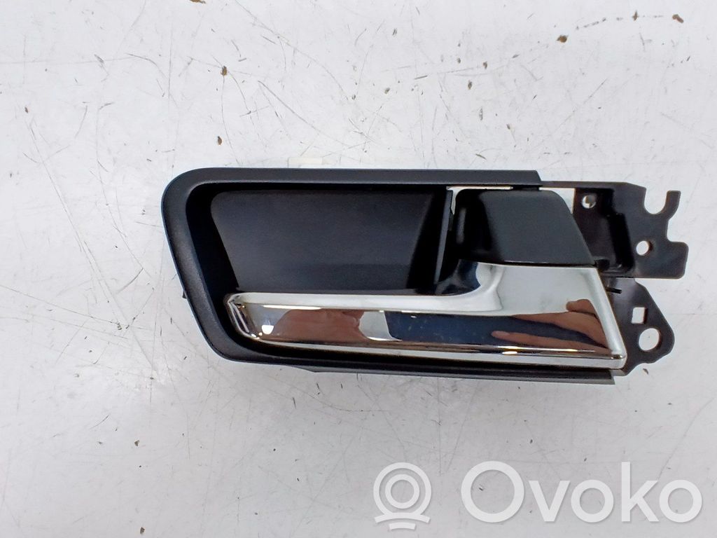 Toyota Land Cruiser (J150) Poignée intérieure de porte arrière