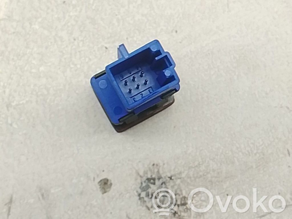 Volkswagen Tiguan Interruttore luci di emergenza 