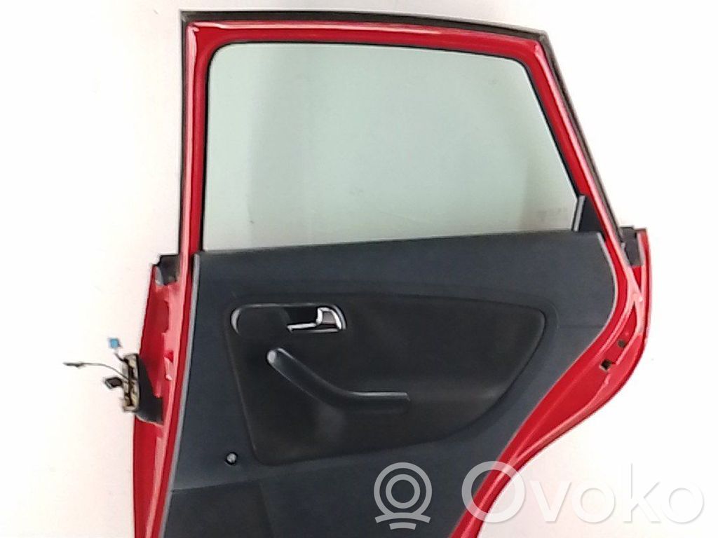 Puerta delantera   6L4831056S