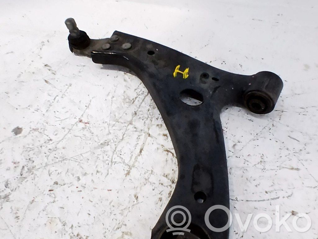 Volvo XC40 Basculă inferioară față 