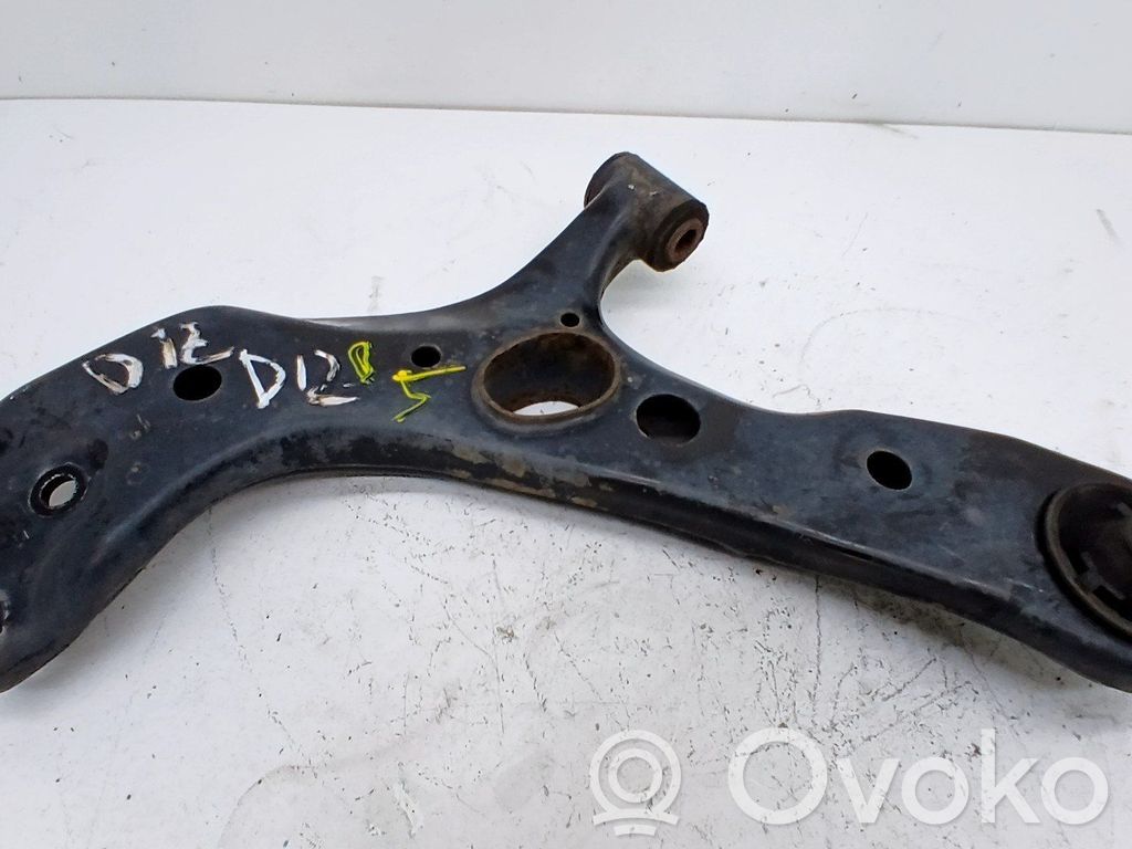 Toyota RAV 4 (XA30) Querlenker Achsschenkel vorne 
