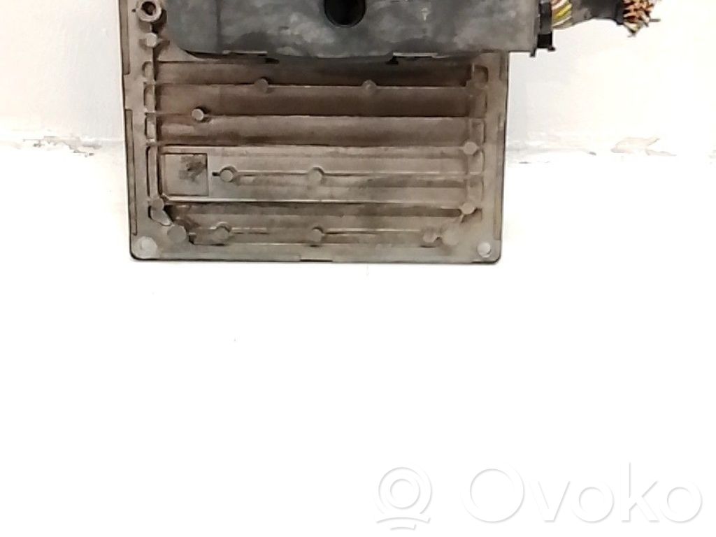 Centralina/modulo motore ECU   6S6112A650JC